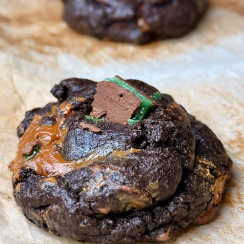 Peppermint Crisp Chunky Cookie Recipe